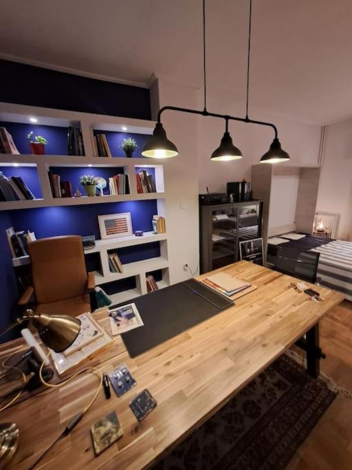 Chic Comfort: Where Cozy Meets Professional Αθήνα Εξωτερικό φωτογραφία